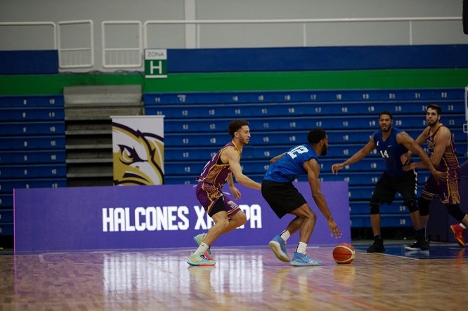 210815halcones3