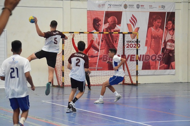 220203balonmano1